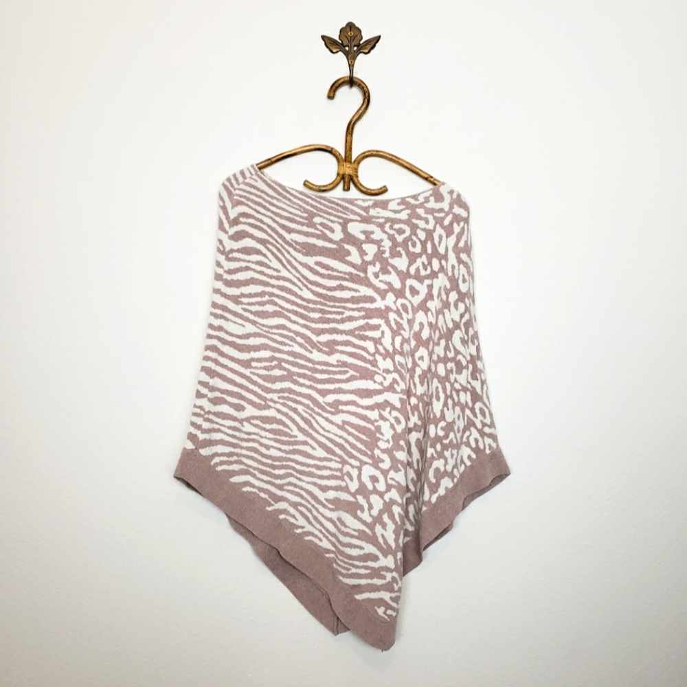 Barefoot Dreams Cozychic Ultra Lite Ocean Breeze Poncho in Pink Animal Print 